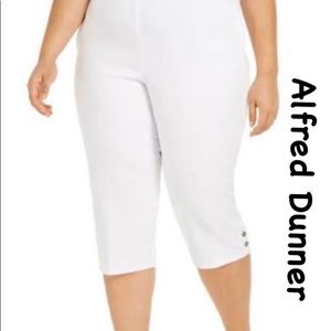 Alfred Dunner White Denim Capris Sz 20W NWT